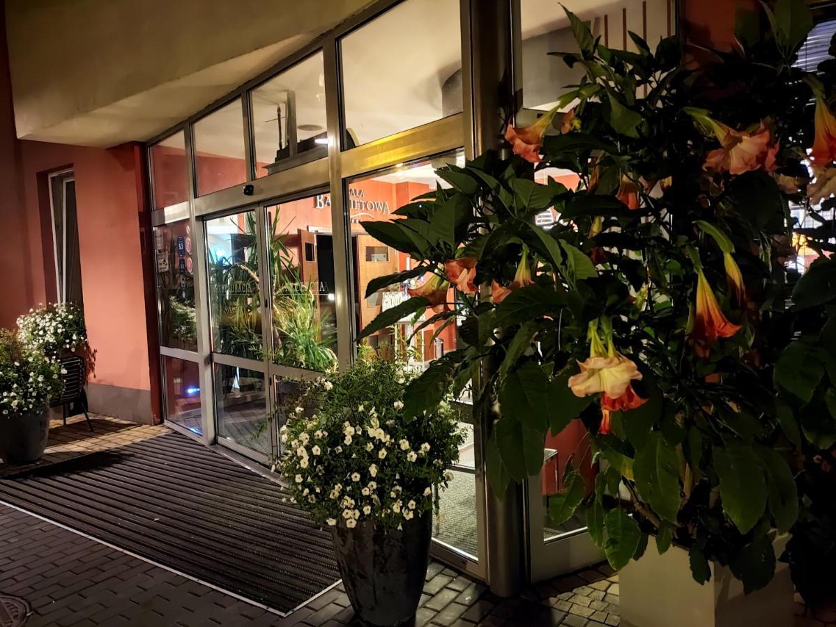 Aviator Hotel Restauracja & Spa Pabianice Luaran gambar
