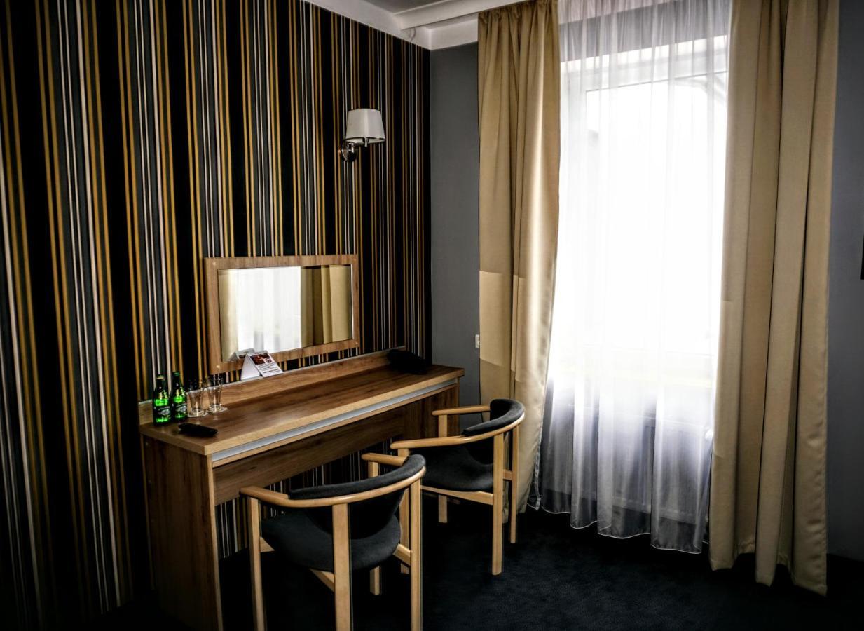 Aviator Hotel Restauracja & Spa Pabianice Luaran gambar