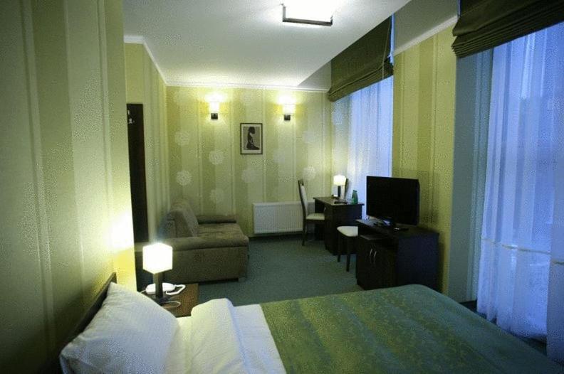 Aviator Hotel Restauracja & Spa Pabianice Luaran gambar