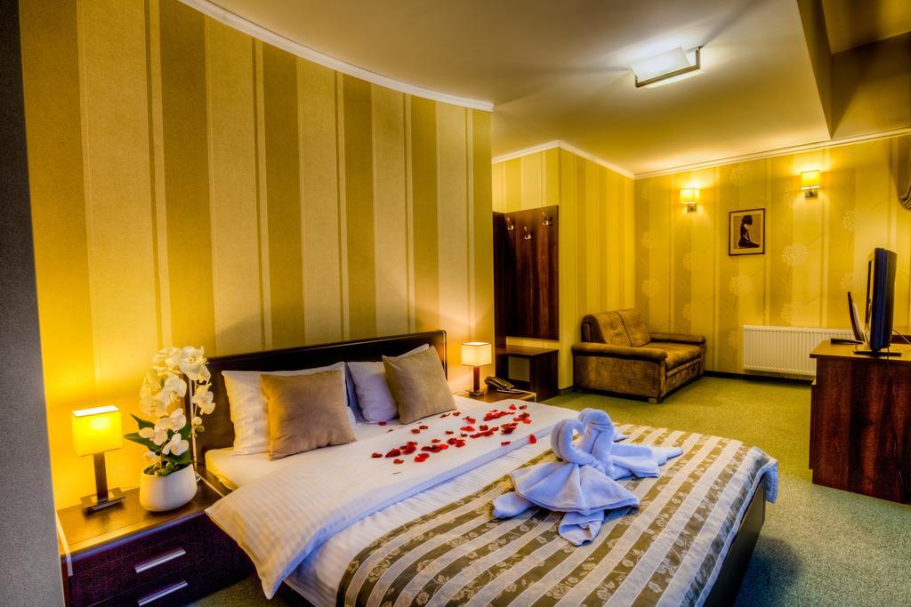 Aviator Hotel Restauracja & Spa Pabianice Luaran gambar
