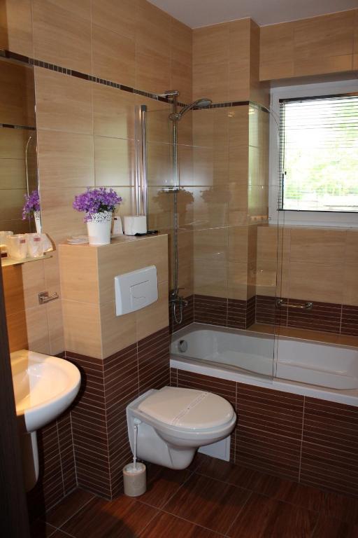 Aviator Hotel Restauracja & Spa Pabianice Luaran gambar