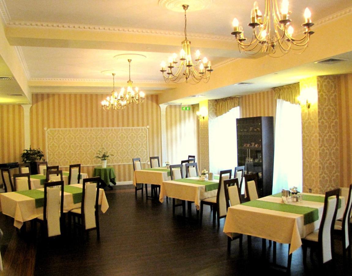 Aviator Hotel Restauracja & Spa Pabianice Luaran gambar